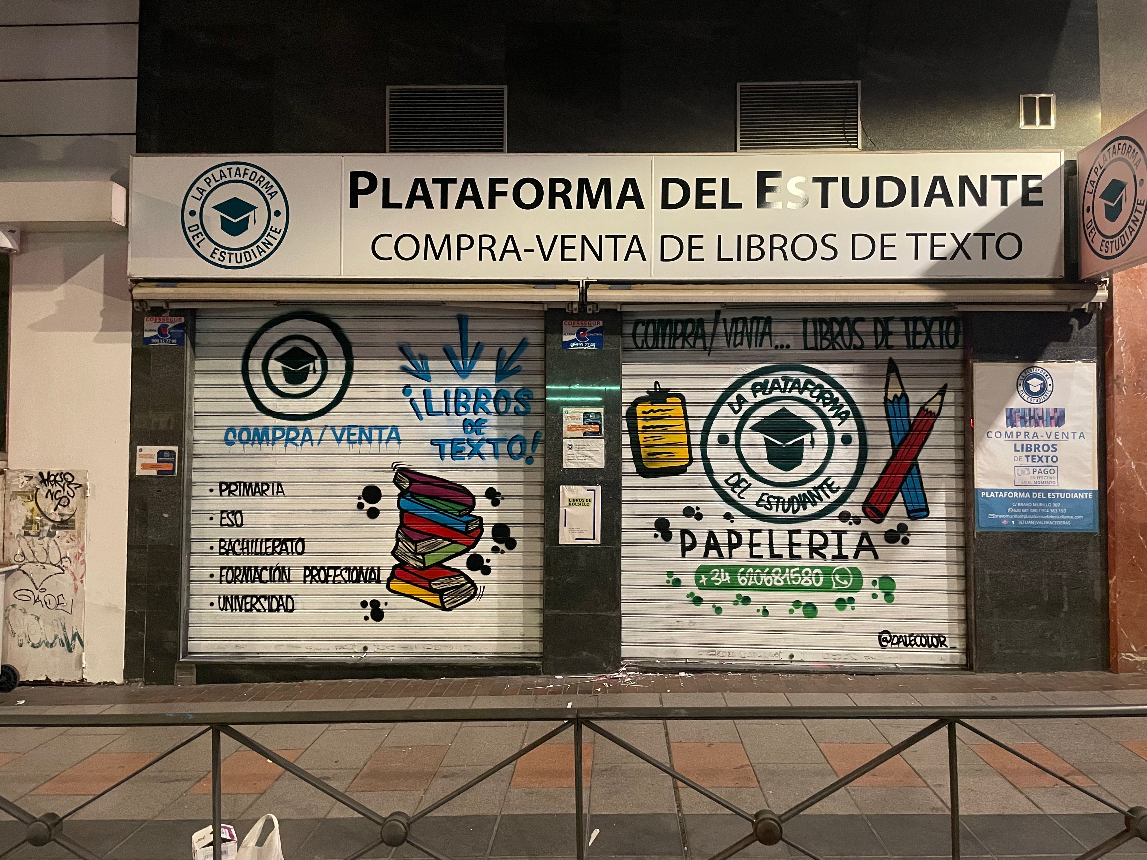 Graffiti en Cierre Metálico: Academia La Plataforma del Estudiante | Madrid