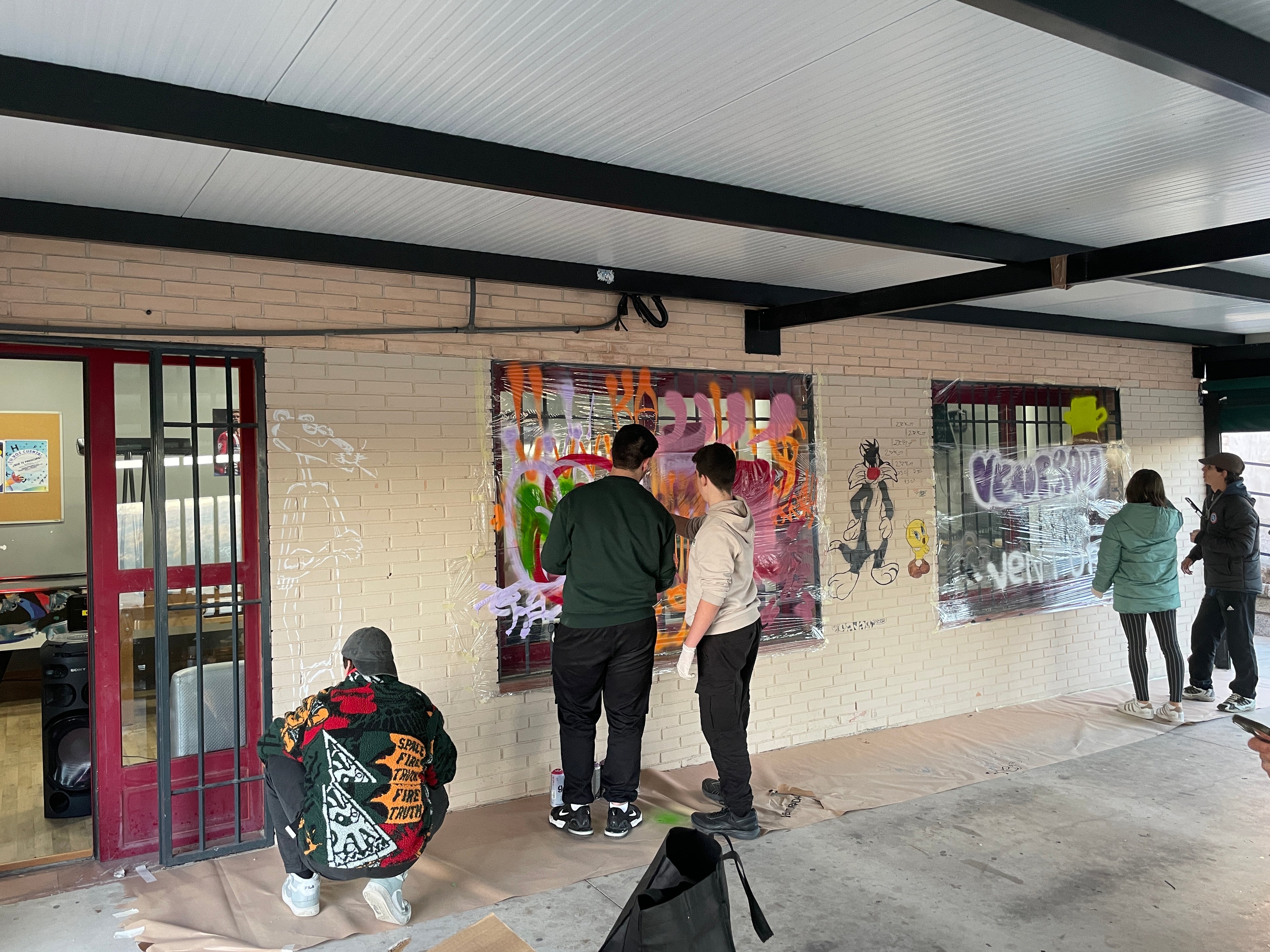 Taller de Graffiti Educativo en Colegio Venturada | Actividad Escolar Madrid