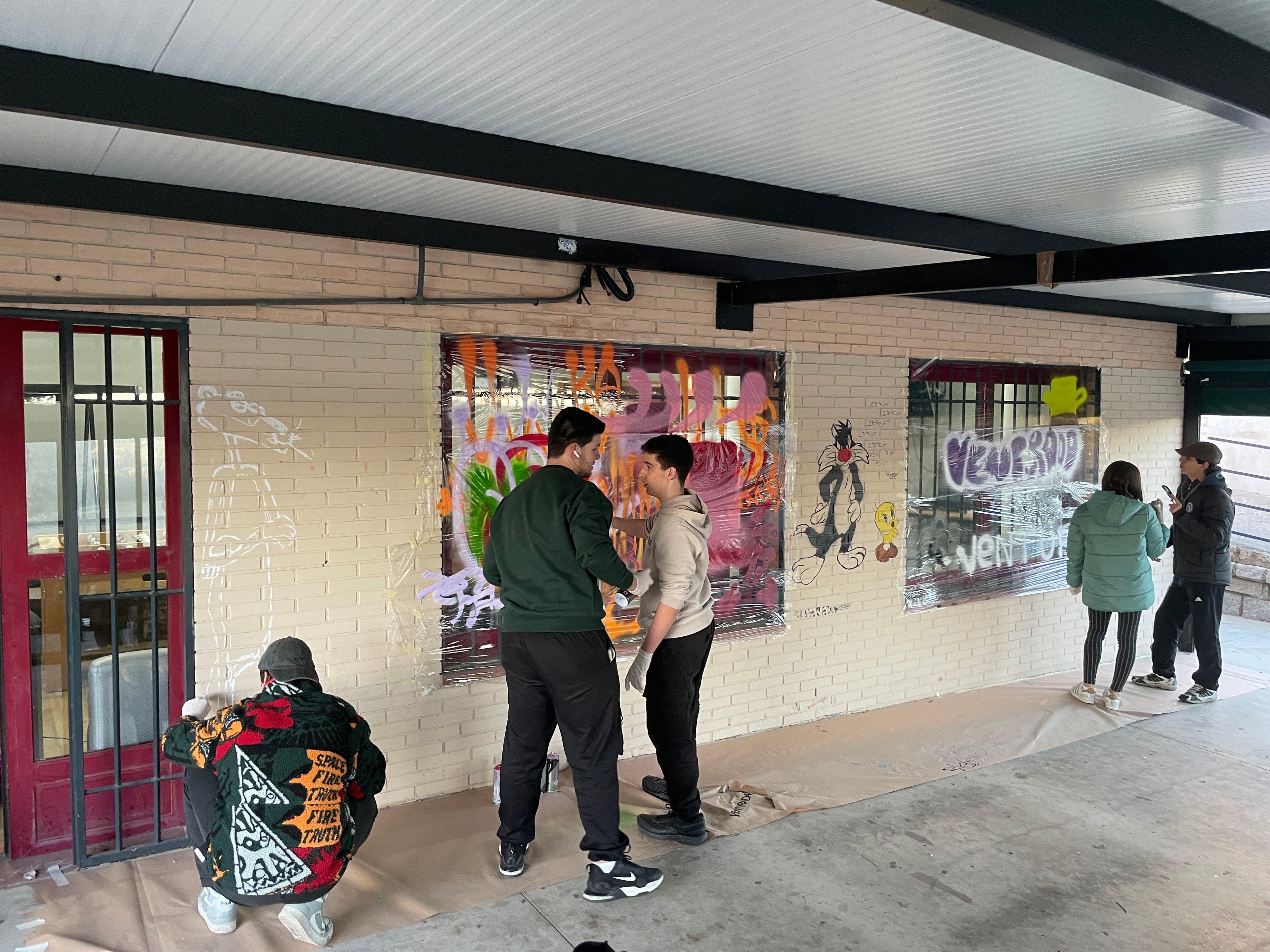 Taller de Graffiti Educativo en Colegio Venturada | Actividad Escolar Madrid