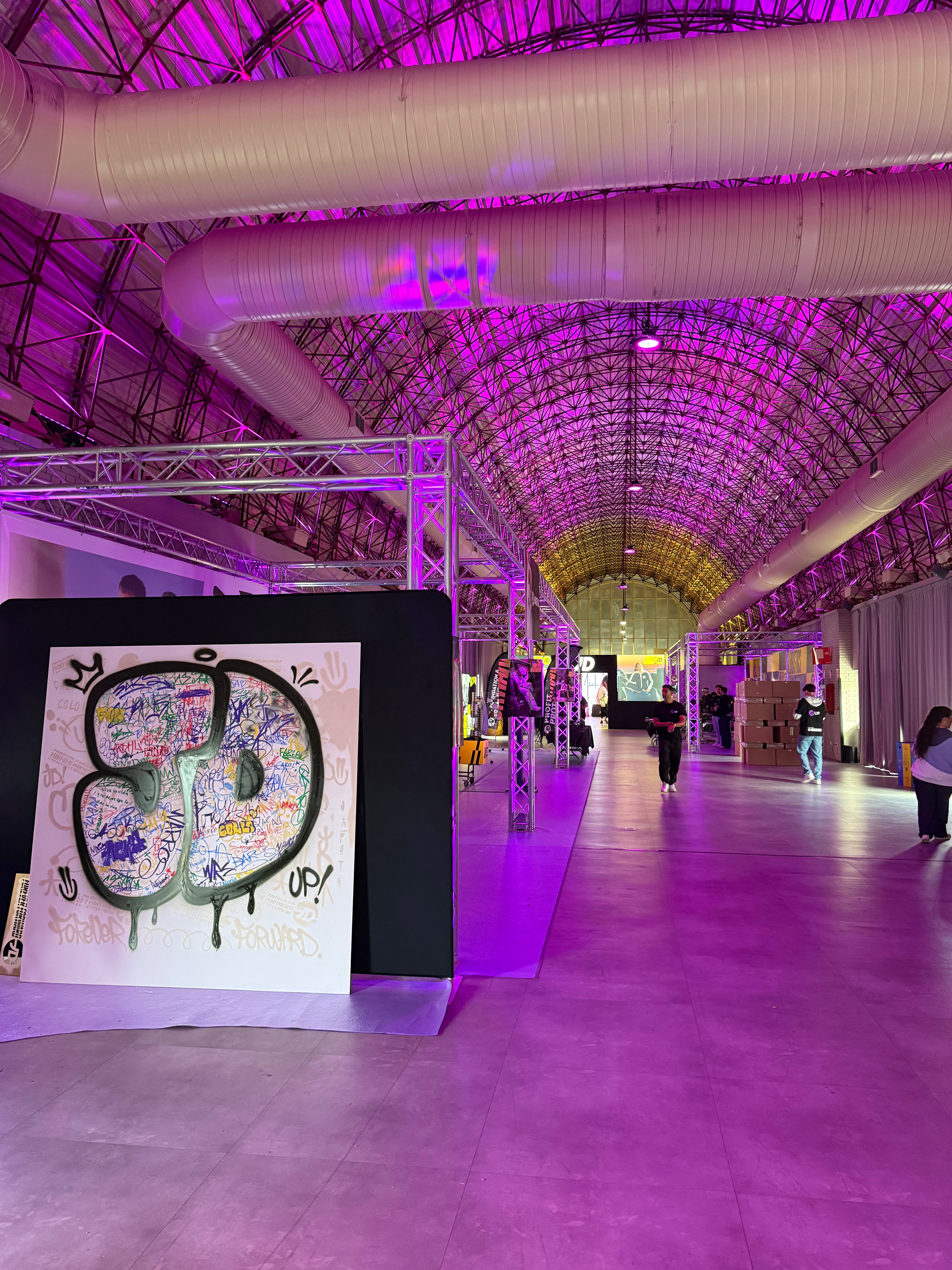 Activación JD Sports: Custom Sneakers y Graffiti Colaborativo | Madrid