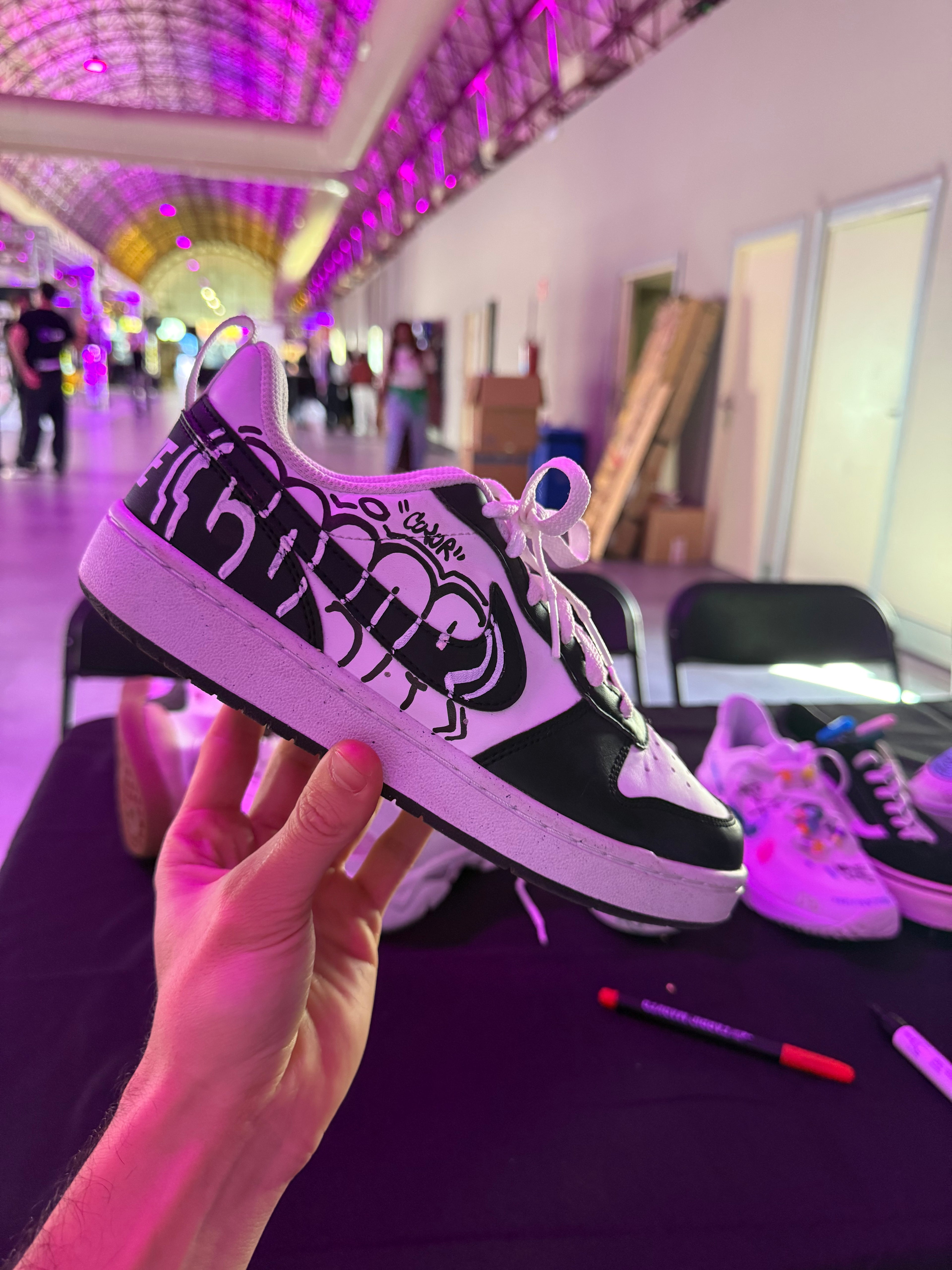 Activación JD Sports: Custom Sneakers y Graffiti Colaborativo | Madrid