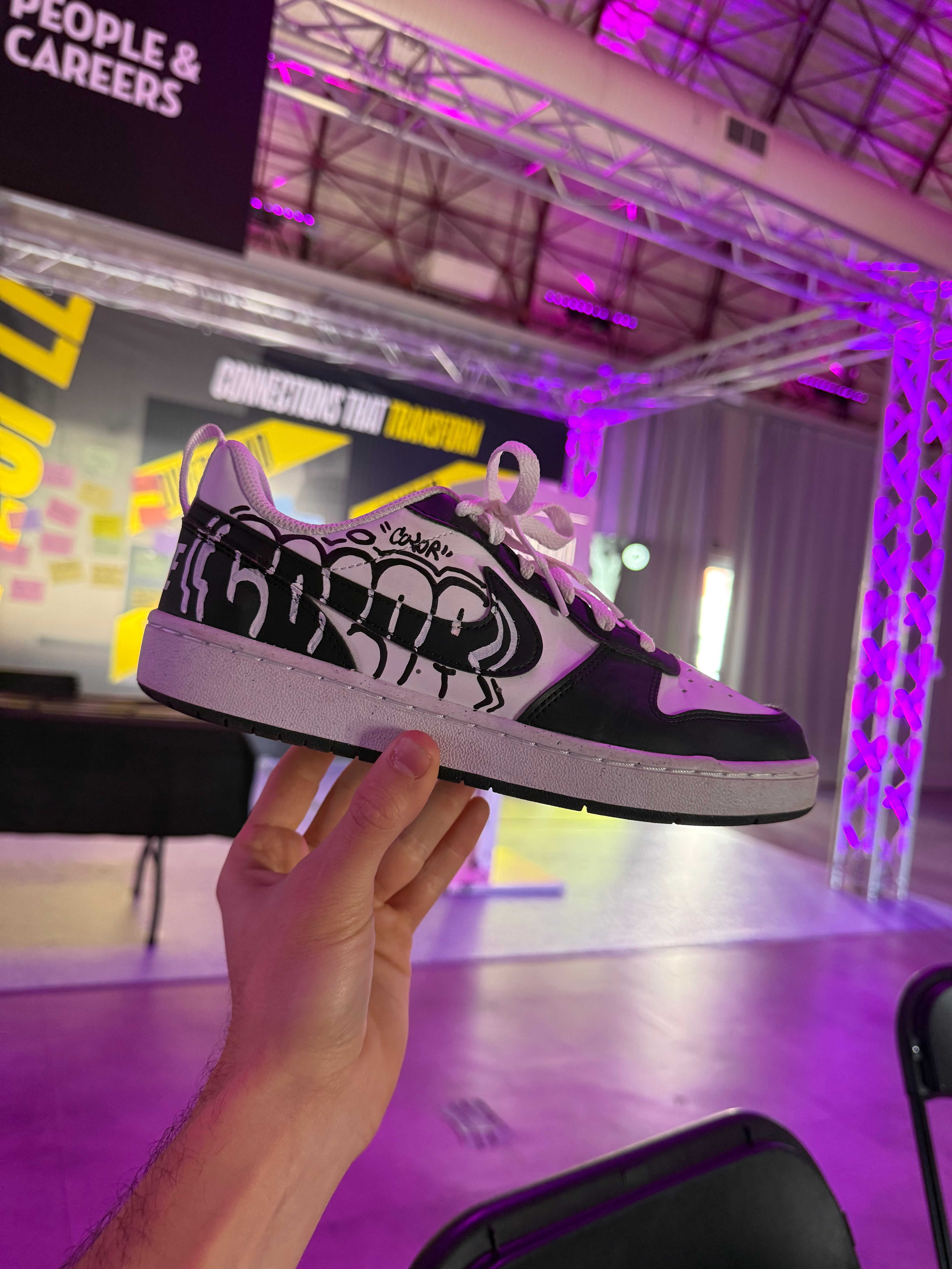 Activación JD Sports: Custom Sneakers y Graffiti Colaborativo | Madrid